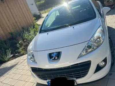 Gebraucht Peugeot 207 CC Roland Garros 120 PS (88 kW) 2011 Weiß Cabrio