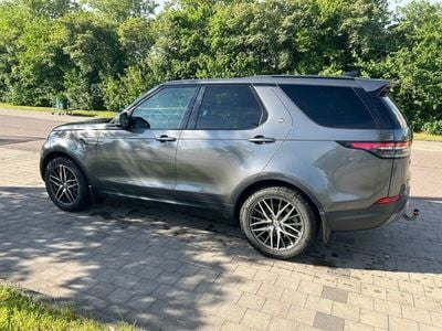 Land Rover Discovery 5
