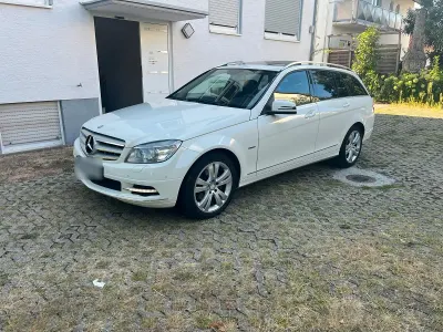 Gebraucht Mercedes C200 184 PS (135 kW) 2011 Weiß Kombi