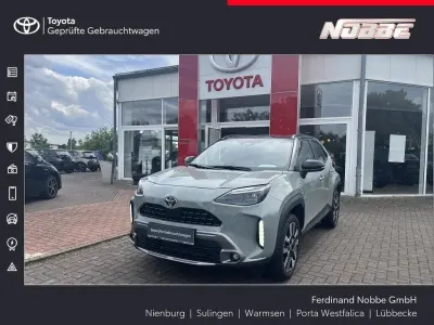 Gebraucht Toyota Yaris Edition 131 PS (96 kW) 2024 Urban khaki / schwarz Kleinwagen