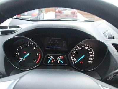 Weiß Gebraucht 2016 Ford Kuga Titanium SUV | 9.250 € (Superpreis)