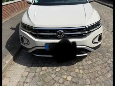 Gebraucht VW T-Roc Style 150 PS (110 kW) 2023 Grau SUV
