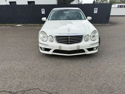 Gebraucht Mercedes E350 Avantgarde 272 PS (200 kW) 2008 Weiß Limousine