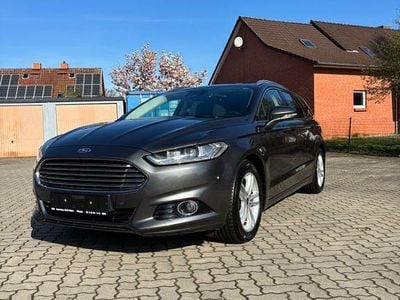 Gebraucht Ford Mondeo Titanium 150 PS (110 kW) 2016 Grau Limousine