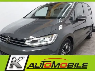 Gebraucht VW Touran 150 PS (110 kW) 2024 Grau Van / Kleinbus