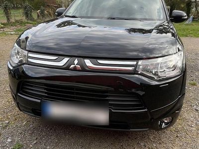 Gebraucht Mitsubishi Outlander Instyle 150 PS (110 kW) 2012 Schwarz SUV