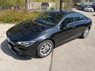 Gebraucht Mercedes CLA180 136 PS (100 kW) 2019 Schwarz Coupé