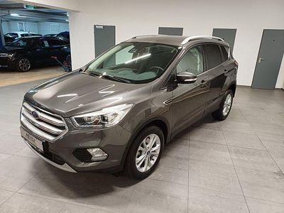 Gebraucht Ford Kuga Titanium 150 PS (110 kW) 2019 Grau SUV