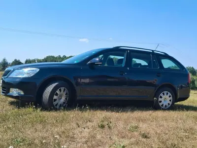 Gebraucht Skoda Octavia Classic 105 PS (77 kW) 2011 Schwarz Kombi