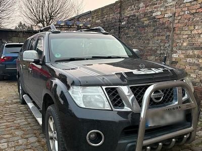 Schwarz Gebraucht 2013 Nissan Navara Abholung | 8.300 € (Fairer Preis)