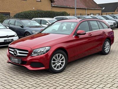 Gebraucht Mercedes C200 136 PS (100 kW) 2018 Rot Kombi