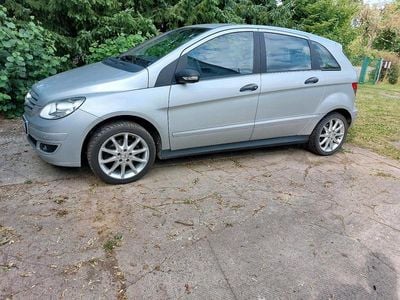 Mercedes B150