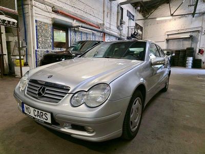 Gebraucht Mercedes C180 129 PS (94 kW) 2001 Silber Coupé