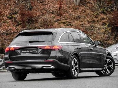 Gebraucht Mercedes E220 All-Terrain Avantgarde 197 PS (144 kW) 2024 Kombi