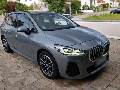 Gebraucht BMW 218 Active Tourer M Sport 150 PS (110 kW) 2024 Grau Van / Kleinbus