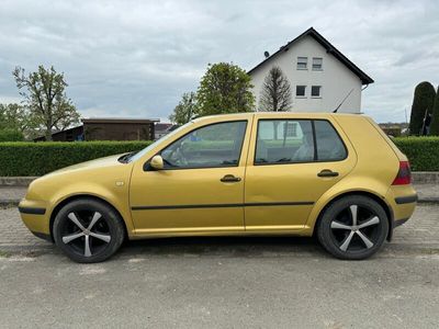 gebraucht VW Golf IV IV, 1.4 Benzin, Nur noch heute!!!