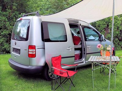 Gebraucht VW Caddy 86 PS (63 kW) 2011 Silber Van / Kleinbus