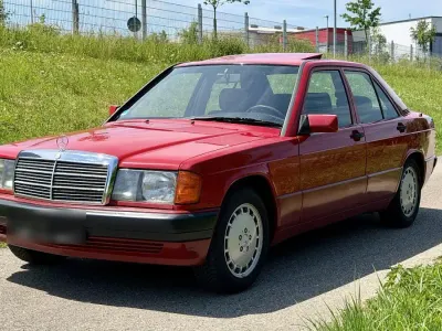 Gebraucht Mercedes 190 122 PS (89 kW) 1992 Rot Limousine