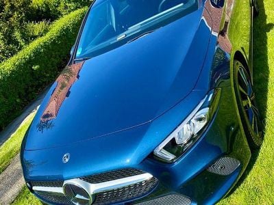 Gebraucht Mercedes A200 Progressive 163 PS (119 kW) 2020 Blau Limousine