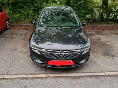 Usata Opel Astra Edition 110 CV (80 kW) 2019 Nero Station wagon