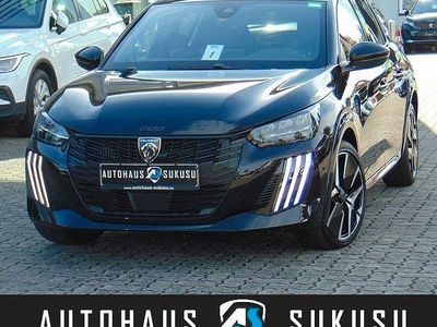 Lackierung schwarz perla nera/ Gebraucht 2024 Peugeot 208 GT Kleinwagen | 21.990 € (Fairer Preis)