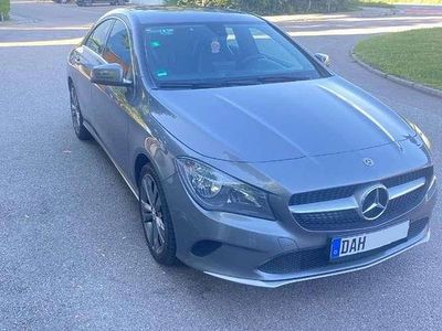 Gebraucht Mercedes 180 Urban 109 PS (80 kW) 2017 Grau Limousine