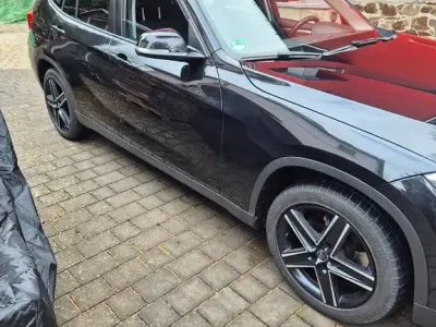 Gebraucht BMW X1 184 PS (135 kW) 2012 Schwarz SUV