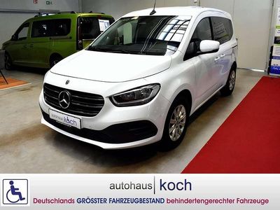 Arktikweiss Gebraucht 2023 Mercedes 180 Limousine | 45.980 €