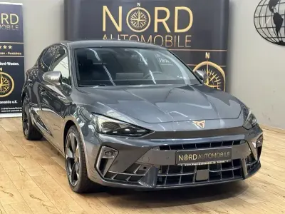 Gebraucht Cupra Leon 150 PS (110 kW) 2025 Magnetic tech (metallic) Limousine