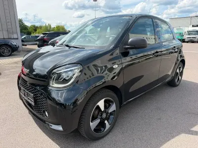 Gebraucht Smart ForFour Electric Drive 60 kW (82 PS) 2021 Schwarz Limousine