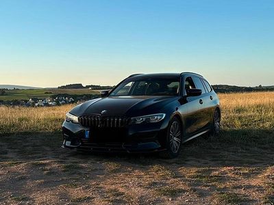 Gebraucht BMW 320 190 PS (139 kW) 2021 Schwarz Kombi