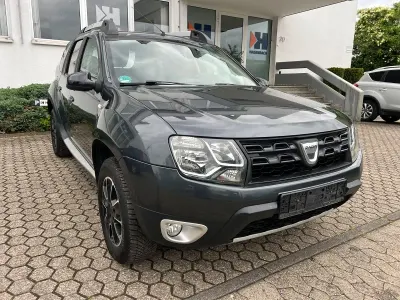 Gebraucht Dacia Duster Black Shadow 109 PS (80 kW) 2017 Grau SUV