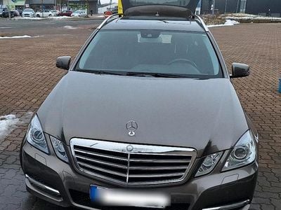 Gebraucht Mercedes E350 306 PS (225 kW) 2011 Grau Kombi
