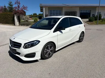 Gebraucht Mercedes B180 109 PS (80 kW) 2015 Weiß Van / Kleinbus