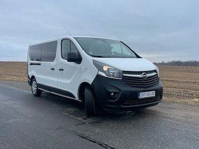 Gebraucht Opel Vivaro 120 PS (88 kW) 2019 Weiß Van / Kleinbus