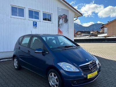 Gebraucht Mercedes A150 95 PS (69 kW) 2009 Blau Kleinwagen