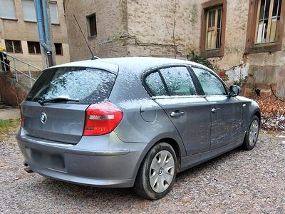 Gebraucht BMW 120 140 PS (102 kW) 2011 Grau Kleinwagen