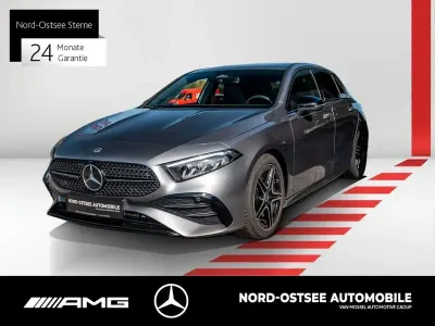 Gebraucht Mercedes A200 AMG 163 PS (119 kW) 2025 Mountaingrau metallic Limousine