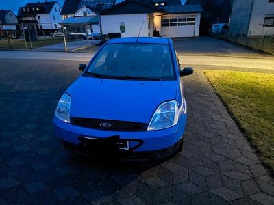 Gebraucht Ford Fiesta 60 PS (44 kW) 2005 Blau Kleinwagen