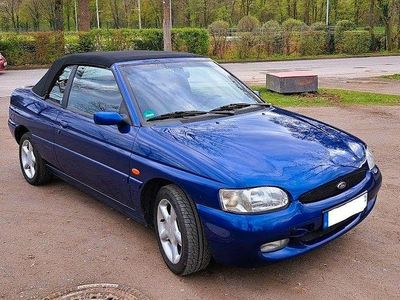 Gebraucht Ford Escort Cabriolet Ghia 90 PS (66 kW) 1997 Blau Cabrio