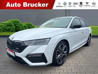 Weiss Gebraucht 2022 Skoda Octavia RS Kombi | 27.870 € (Fairer Preis)