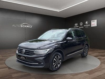 Gebraucht VW Tiguan United 150 PS (110 kW) 2021 Deep black perleffekt SUV