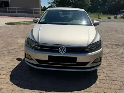 Gebraucht VW Polo Comfortline 95 PS (69 kW) 2018 Grau Kleinwagen