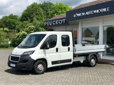 Gebraucht Peugeot Boxer 140 PS (102 kW) 2021 Lack weiss banquise/deckende l Van