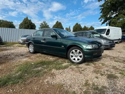 Gebraucht BMW 320 170 PS (125 kW) 2001 Grün Limousine