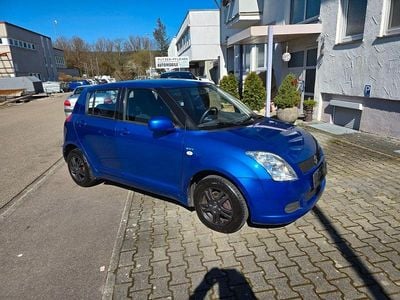 Blau Gebraucht 2007 Suzuki Swift Club Kleinwagen | 3.598 € (Etwas zu teuer)