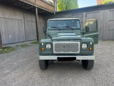 Brugt Land Rover Defender 122 HK (89 kW) 2013 Grøn Stationcar