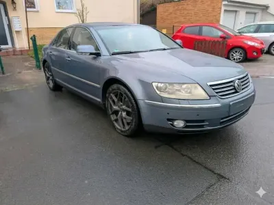 Gebraucht VW Phaeton 239 PS (175 kW) 2009 Grau Limousine