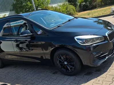 Gebraucht BMW 218 Gran Tourer Sport Line 140 PS (102 kW) 2018 Schwarz Van / Kleinbus