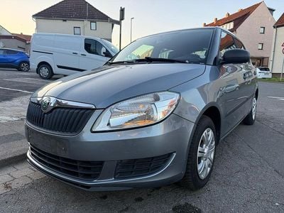 Second-hand Skoda Roomster Family 85 CP (62 kW) 2011 Albastru Monovolum